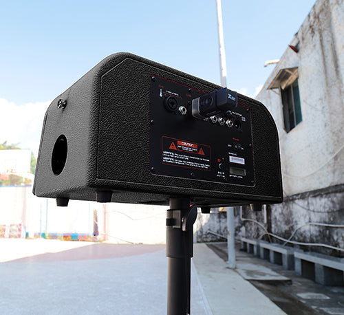 Xvive U35D 5.8 GHz Digital Wireless Audio for Loudspeakers & Dual Dynamic Mic Systems