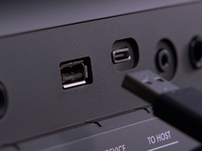 Yamaha PSR-e483 61-Key Portable Keyboard