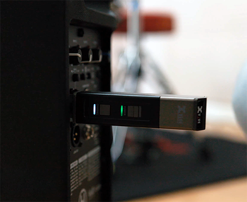 Xvive M5D Dual Plug-and-Play 5.8GHz Wireless Microphone System